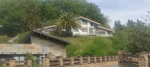 Casa pareada en Barrio de Garondo
