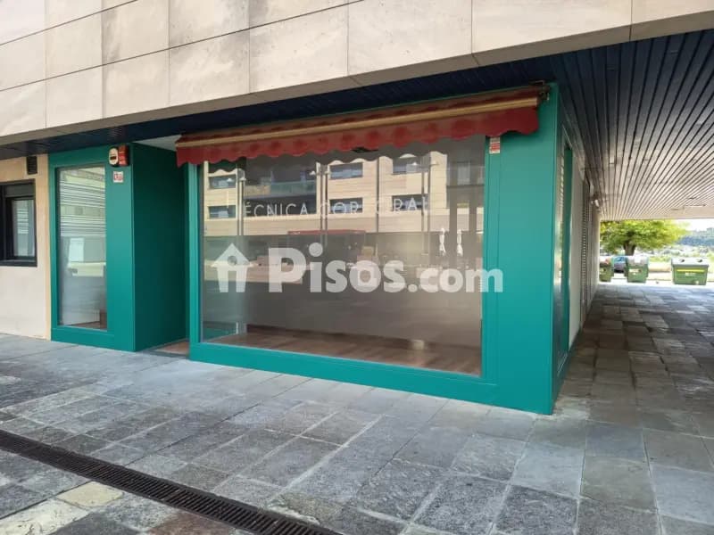 Local comercial en Avenida de Pamplona