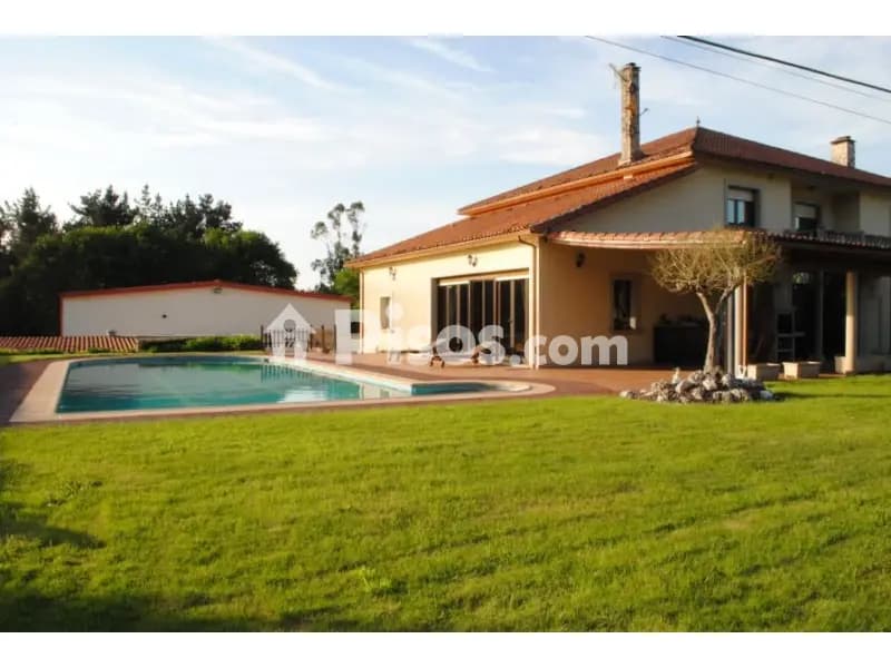 Casa en Zona Sigüeiro