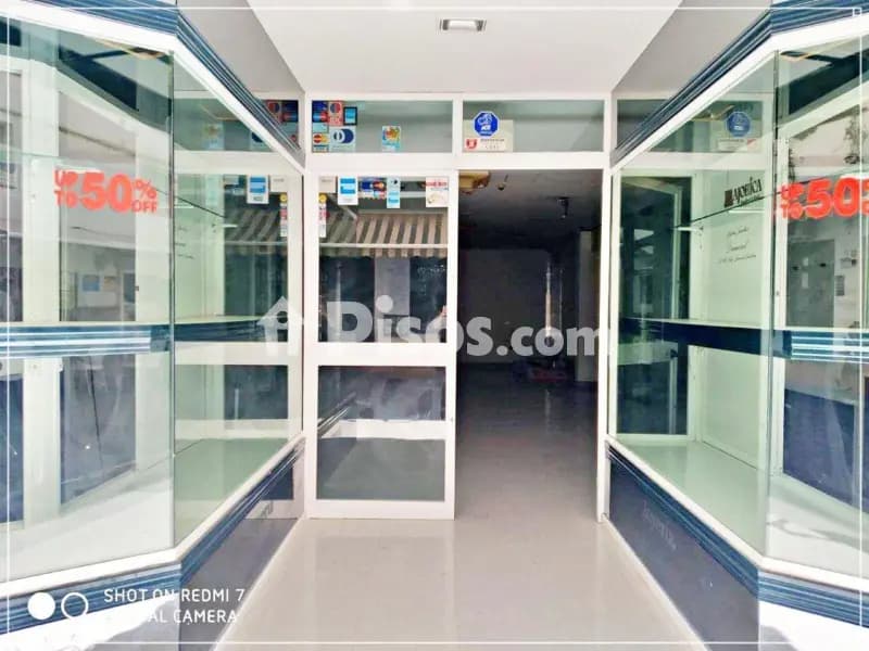 Local comercial en calle Juan XXIII