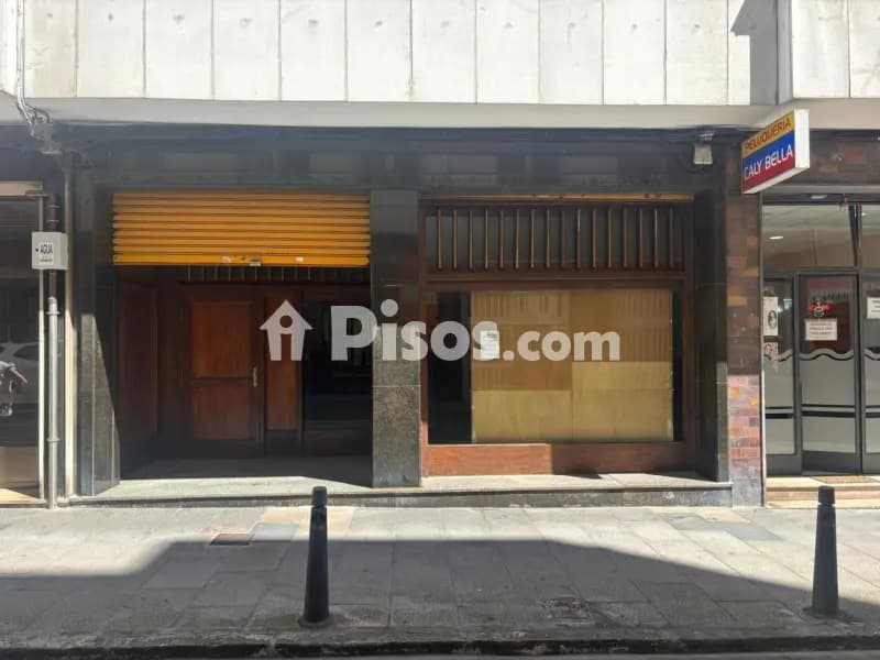 Local comercial en calle de Fernández de Isla