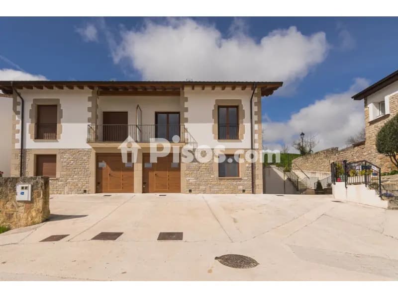 Casa pareada en Ezcaba