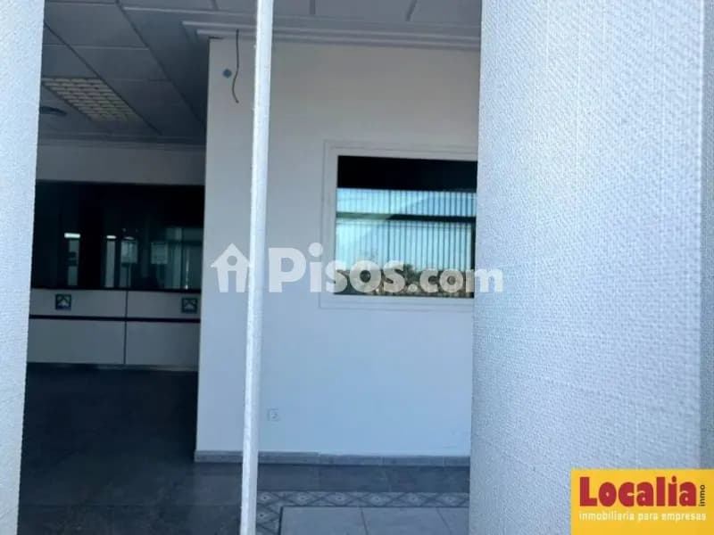 Local comercial en Cueto