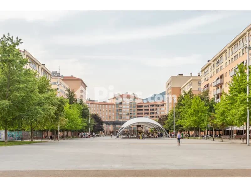 Local comercial en Paseo de Anelier