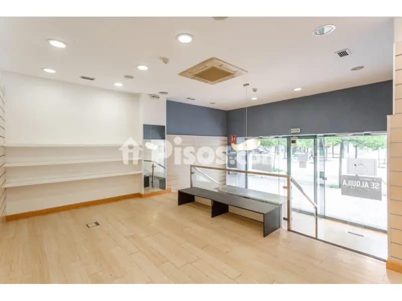 Local comercial en Ermitagaña-Mendebaldea-Etxabakoitz