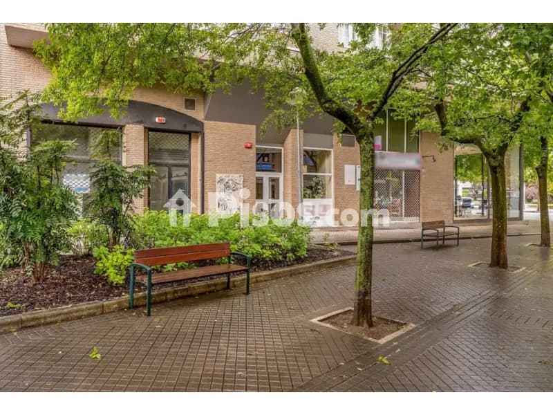 Local comercial en calle Pedro Moret