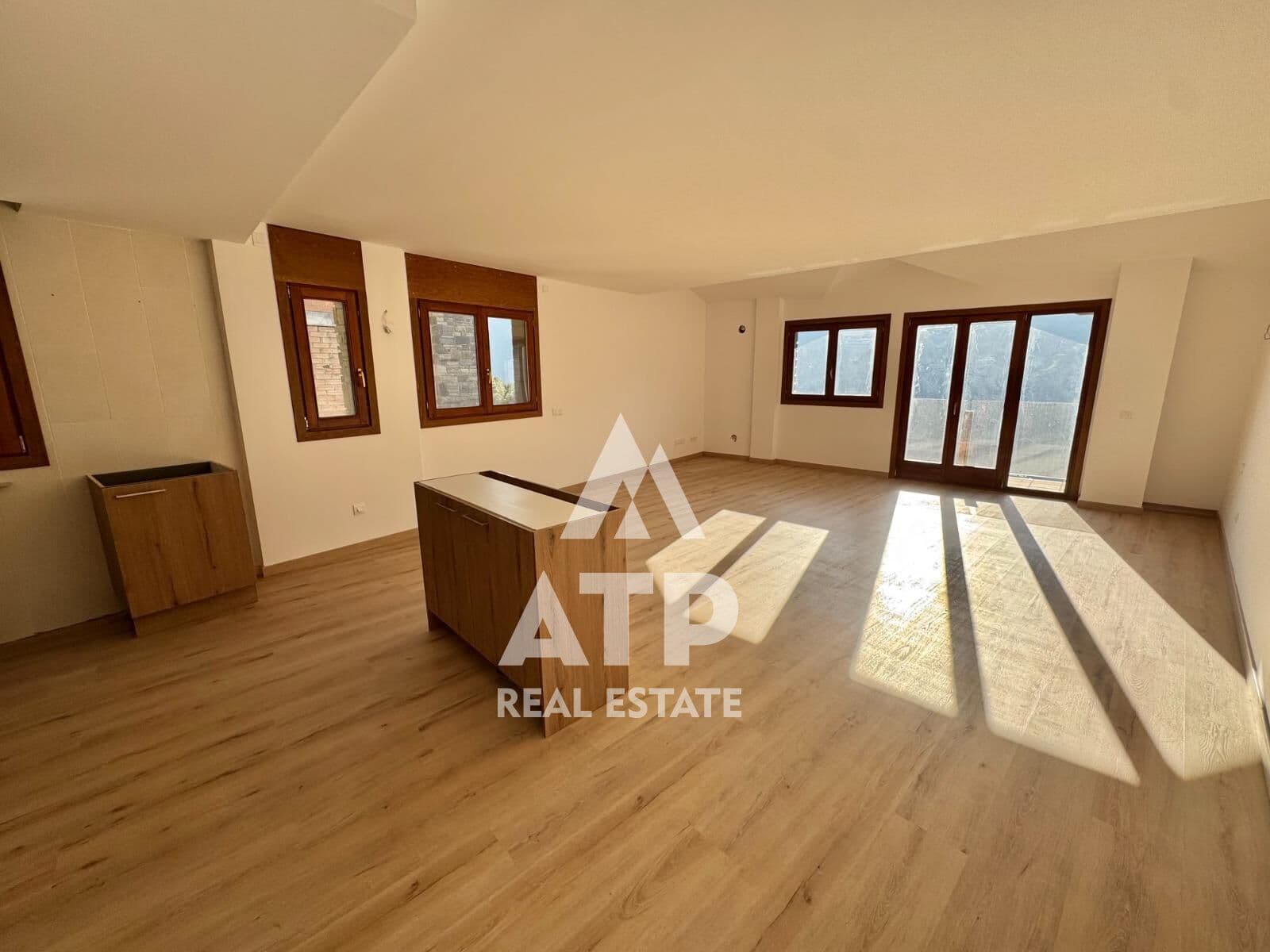 Ático en venta en Canillo, 2 habitaciones, 156 metros