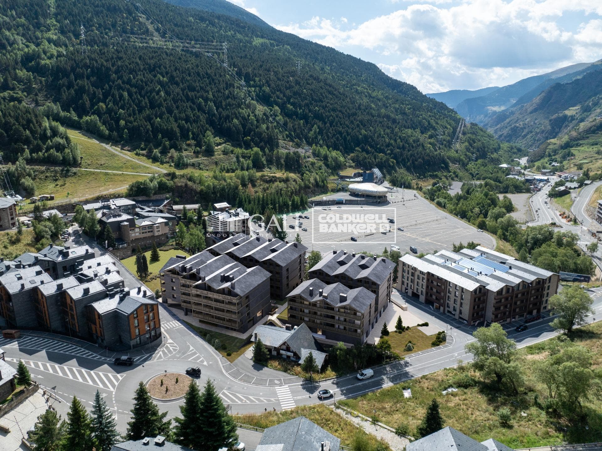 OBRA NUEVA DE LUJO A PIE DE PISTAS DE GRANDVALIRA