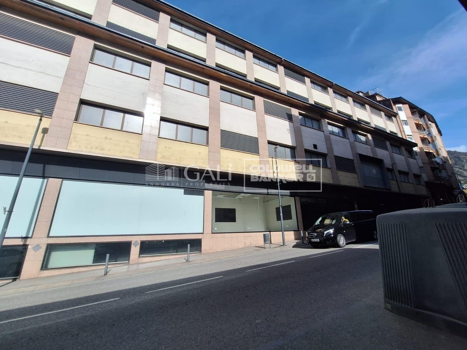 EDIFICIO EN ANDORRA LA VELLA