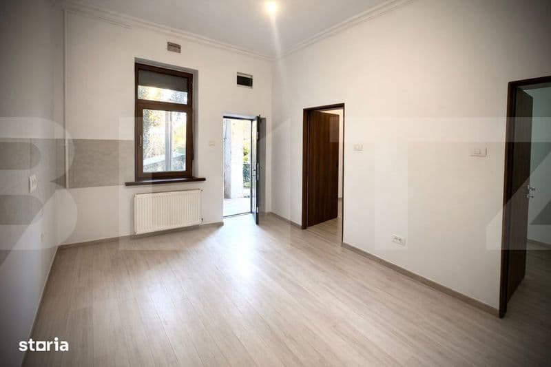 Apartament la casa, 64 mp, zona Central