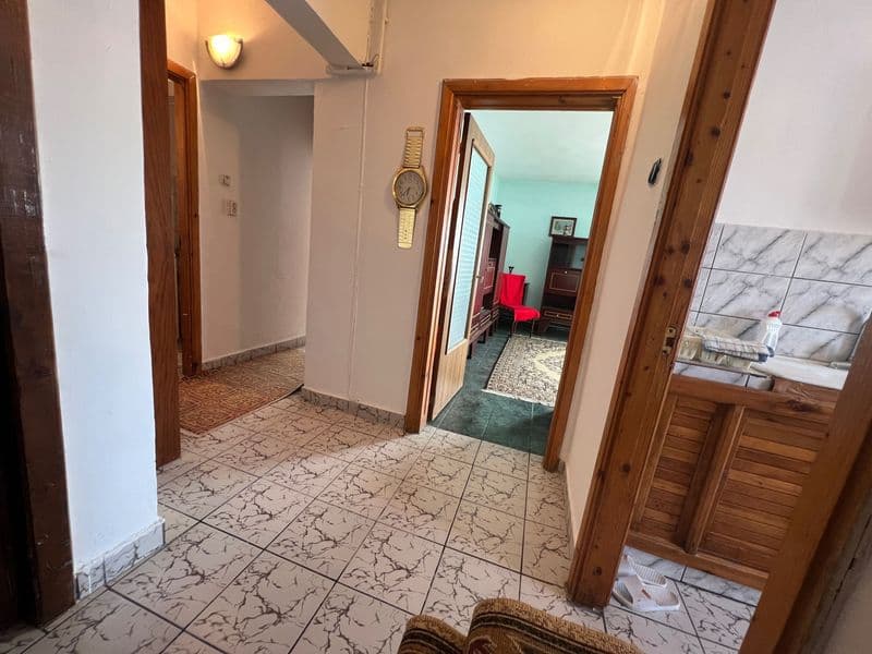 Vanzare apartament spatios, decomandat, Catedrala, 58mp utili