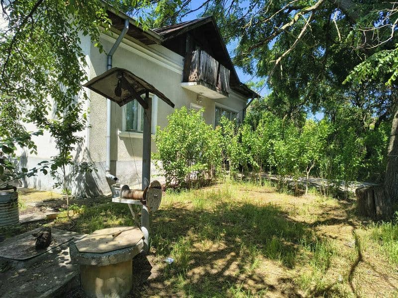 Casa 116 mp + Teren 3.700 mp cu deschidere de 25 ml in Comuna Uliești, sat Ragu Dâmbovița, 5 min față de A1, 60 km București