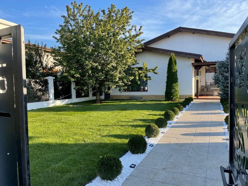 Vanzare vila in Galati cartier Altstil teren 1300 mp
