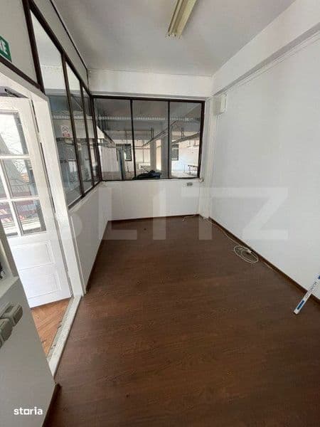 Casa cu 5 incaperi, 580mp, zona Carpati 1