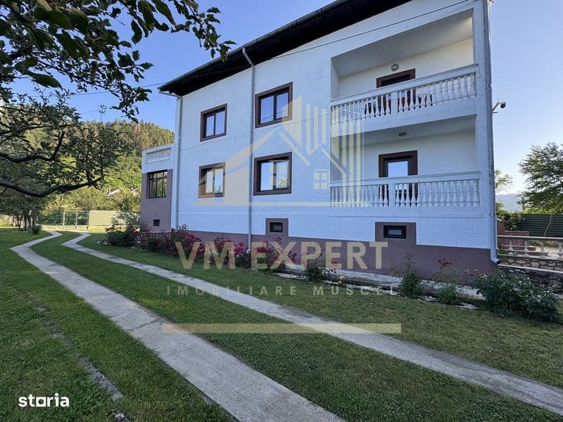 Vila S+P+E-306 Mp, Teren 2078 Mp, Campulung