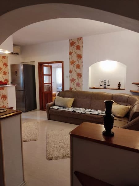 De închiriat ap.2 camere, 46mp Deva
