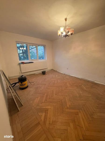 Apartament trei camere - parter - 72mp - Școala nr. 9