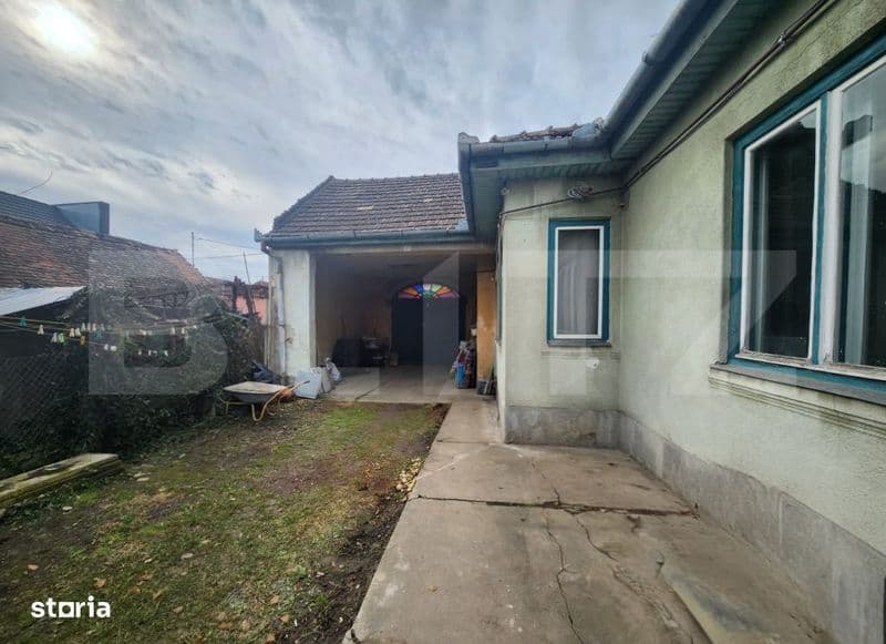 Casa cu 2 apartamente, 200 mp, zona Gara si 1370 mp teren