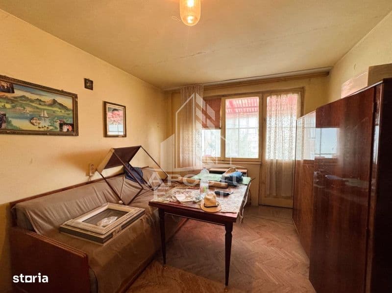 Apartament 2 camere, 45mp utili, zona Stadion, Hunedoara