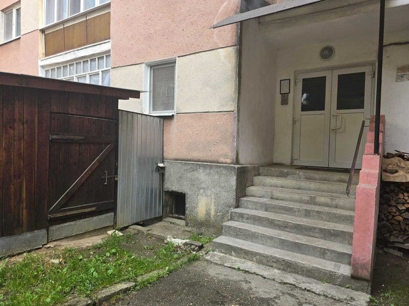 Vand apartament 3 camere, 110 mp in Campeni, Jud. Alba.