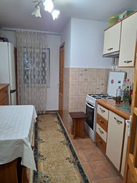 Apartament 3 camere, 74mp,  cartier Plevna, etajul 1