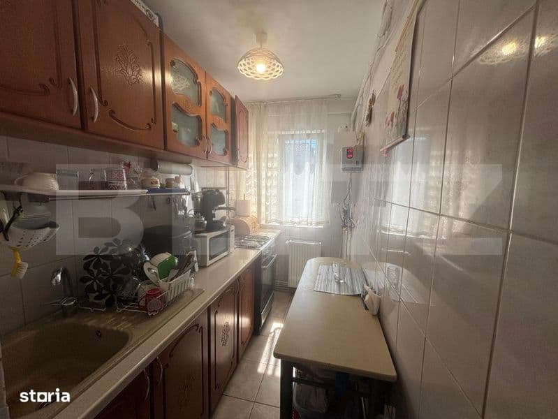 Apartament cu 3 camere, etajul 2/4, 50 mp, Micro 11