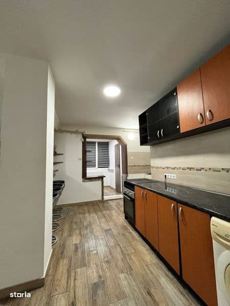 Apartament cu 4 camere, etaj 4, 90 mp, Zona Center Nemes