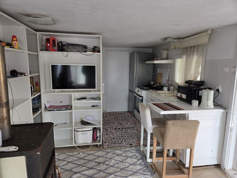 Casă modernă mobilată,96mp+2200mp teren,zonă liniştită (sat Colibi)