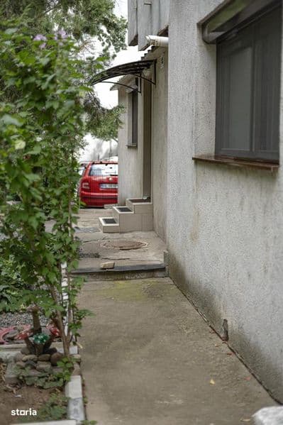 Oportunitate Business/Locuinta - 61 mp, Dubla Destinatie, 2 intrari.
