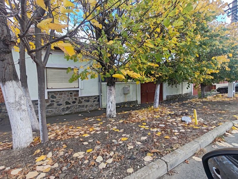Casa 75 M2  Cartierul Gai Arad Str Faurilor nr56 480m2 Oferta!!!Casa la preț de apartement...Proprietar!
