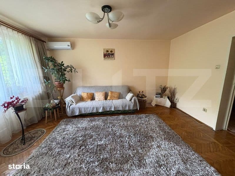 Apartament decomandat cu 4 camere, 74 mp, 2 bai, 2 balcoane