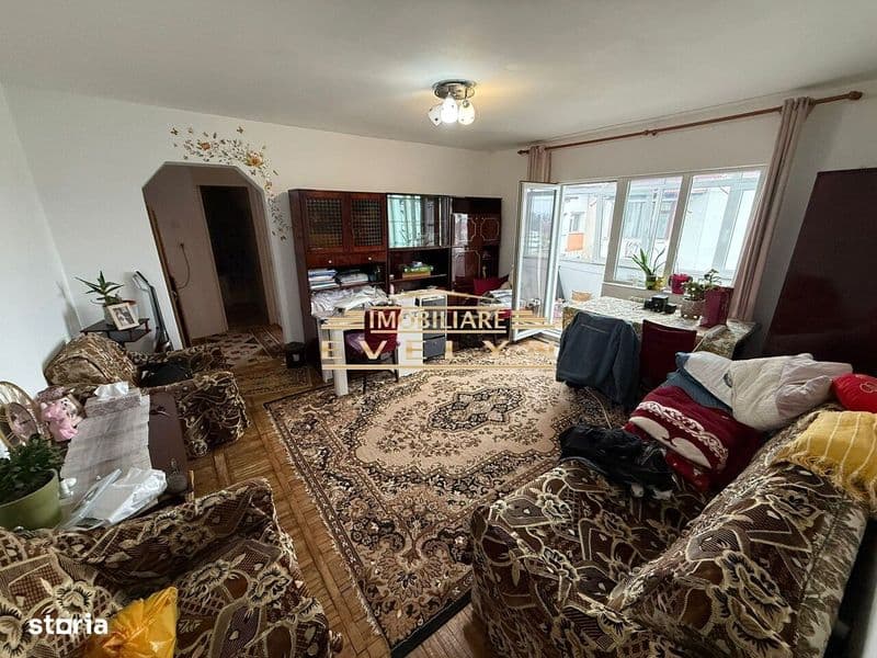 De vanzare apartament 2 camere, 56 mp – Calea Națională (Magazin
