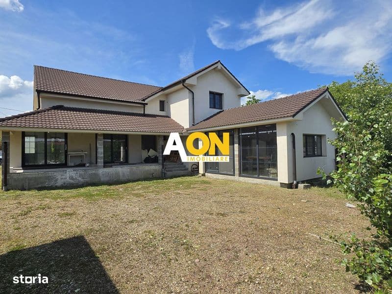 Casă nouă, impozantă,  6 camere, 1346 mp teren, Bărăbanț