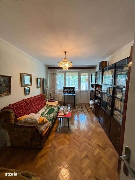 Apartament 3 cam 68 mp Centru