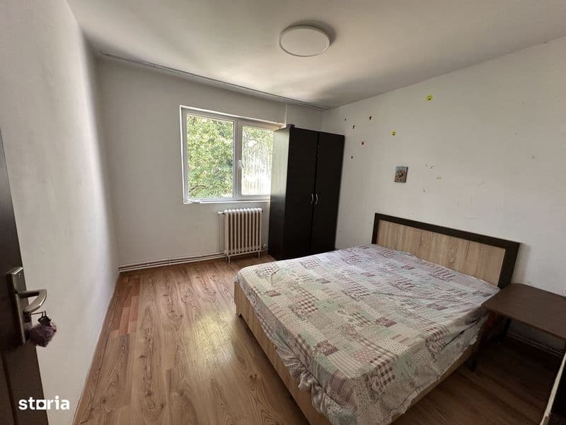 Apartament 2 camere 41 mp, Ale. Nucului 45.000 E NEG.