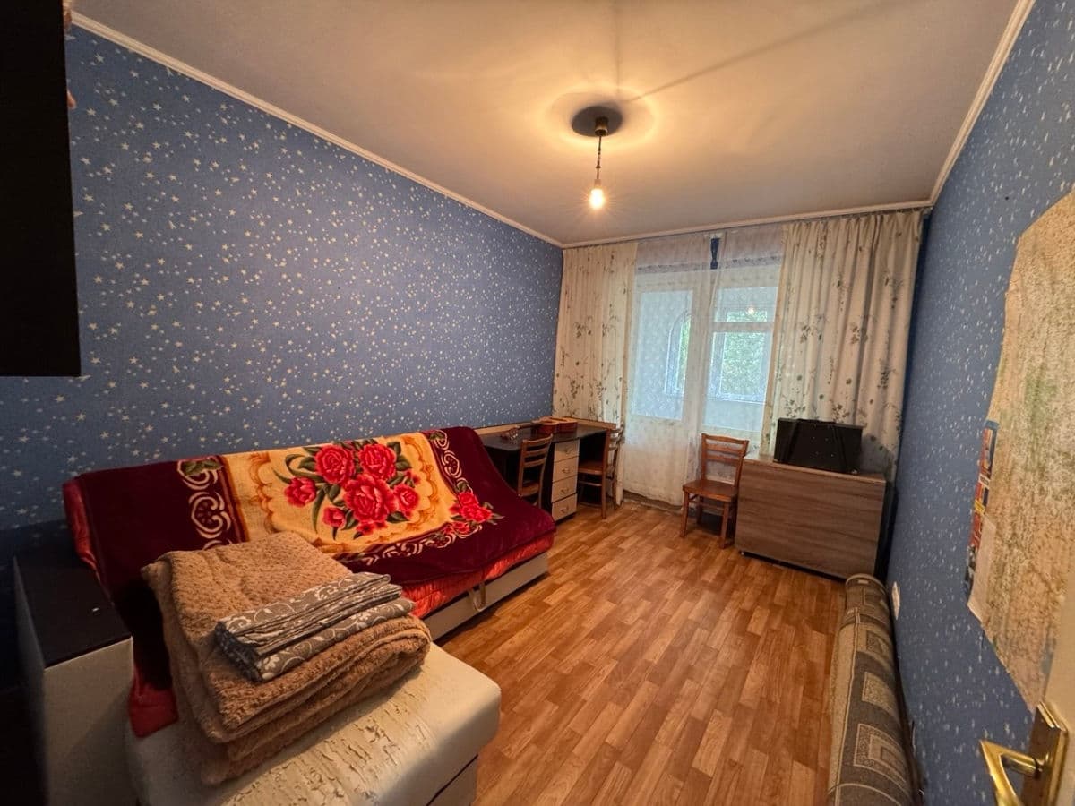 Apartament cu 3 camere, 70 m², 1 etaj