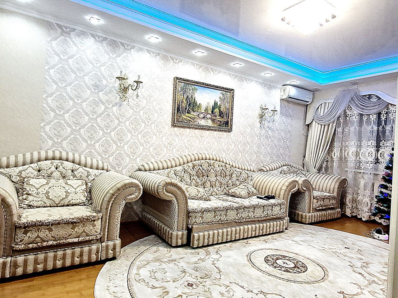 Apartament cu 4 camere, 100 m², 8 etaj