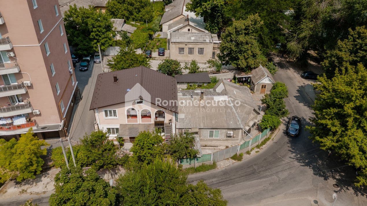 Casă 165 m² pe teren 4 ari