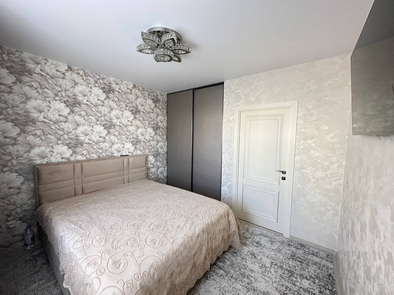 Apartament cu 2 camere, 62 m², 1 etaj