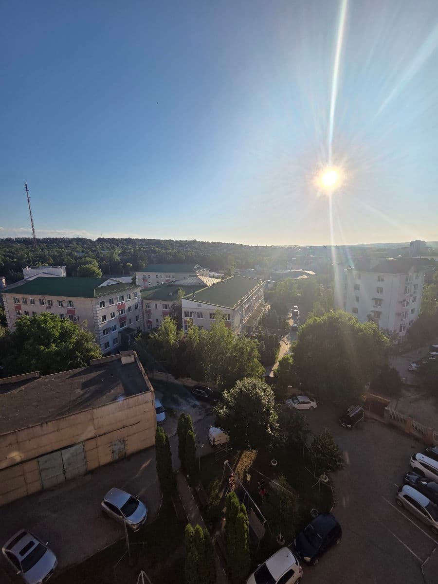 Apartament cu 4 camere, 124 m², 8 etaj