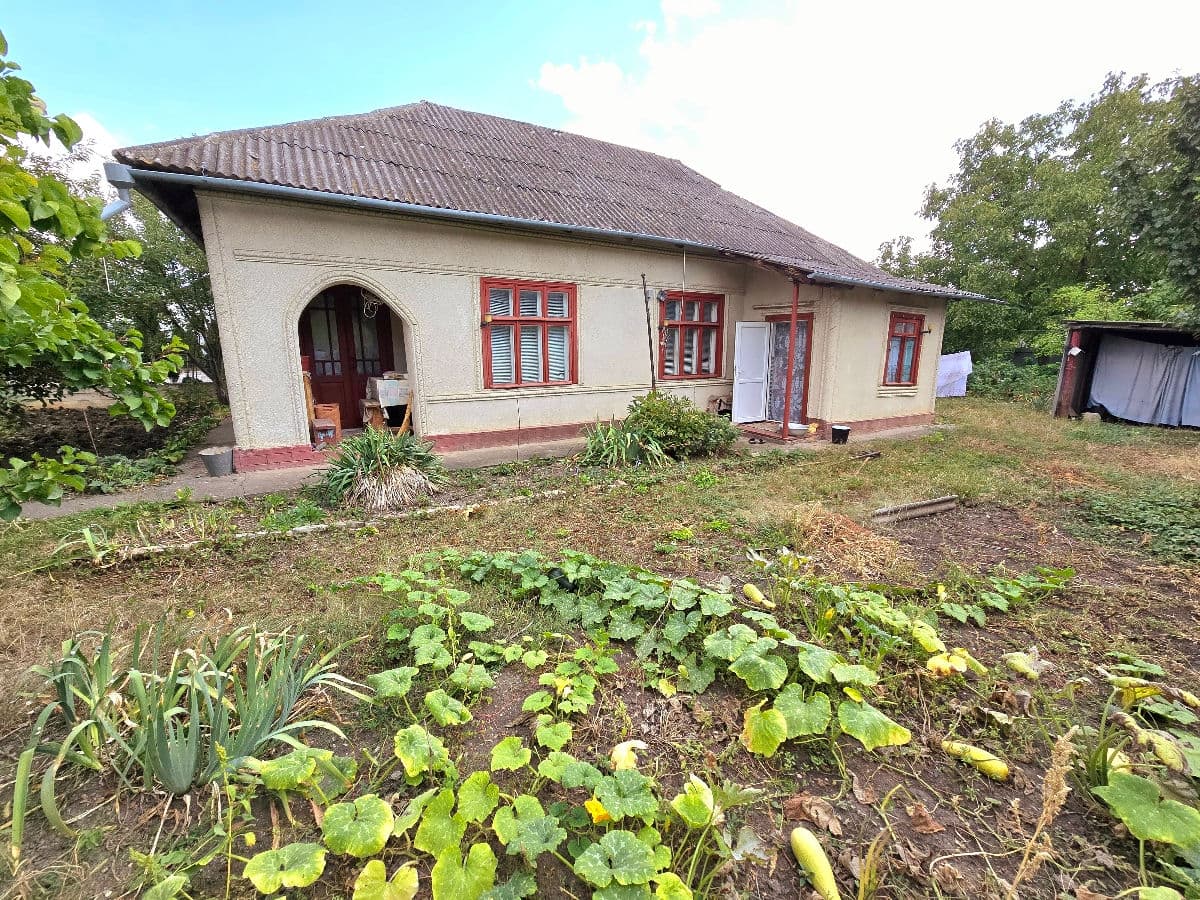 Casă 70 m² pe teren 6 ari