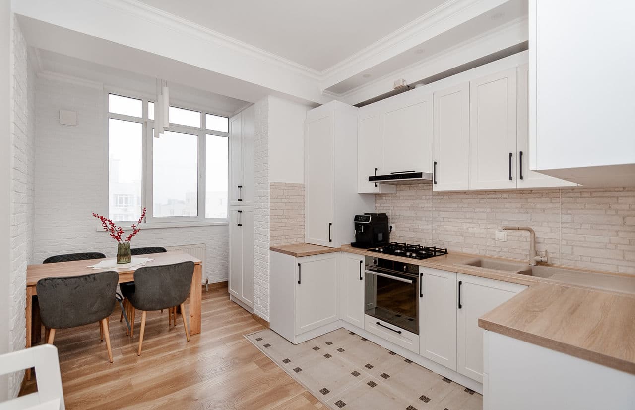 Apartament cu 2 camere, 72 m², 15 etaj