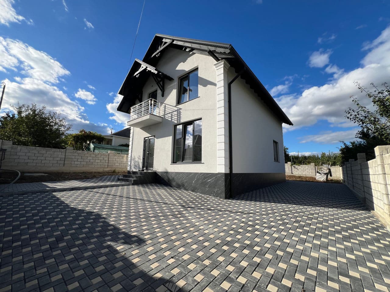 Casă 140 m² pe teren 4 ari