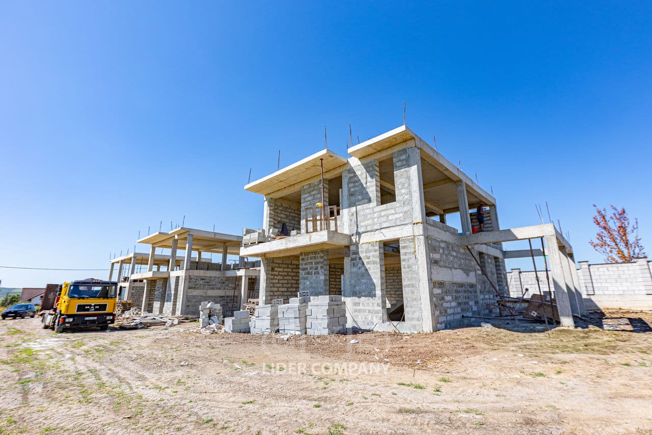 Casă 188 m² pe teren 4 ari