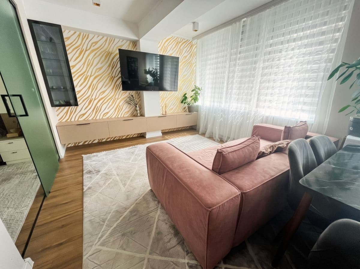 Apartament cu 2 camere, 70 m², 11 etaj