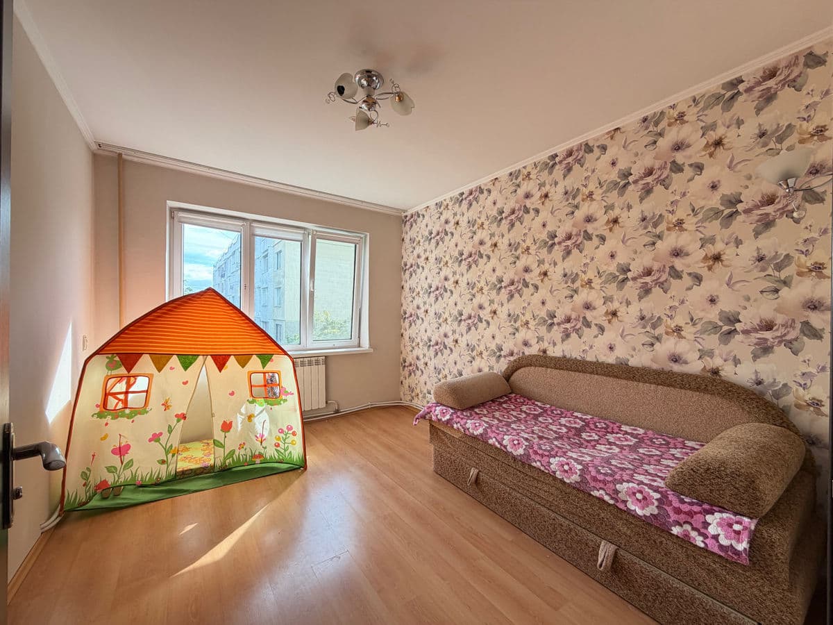 Apartament cu 3 camere, 70 m², 6 etaj