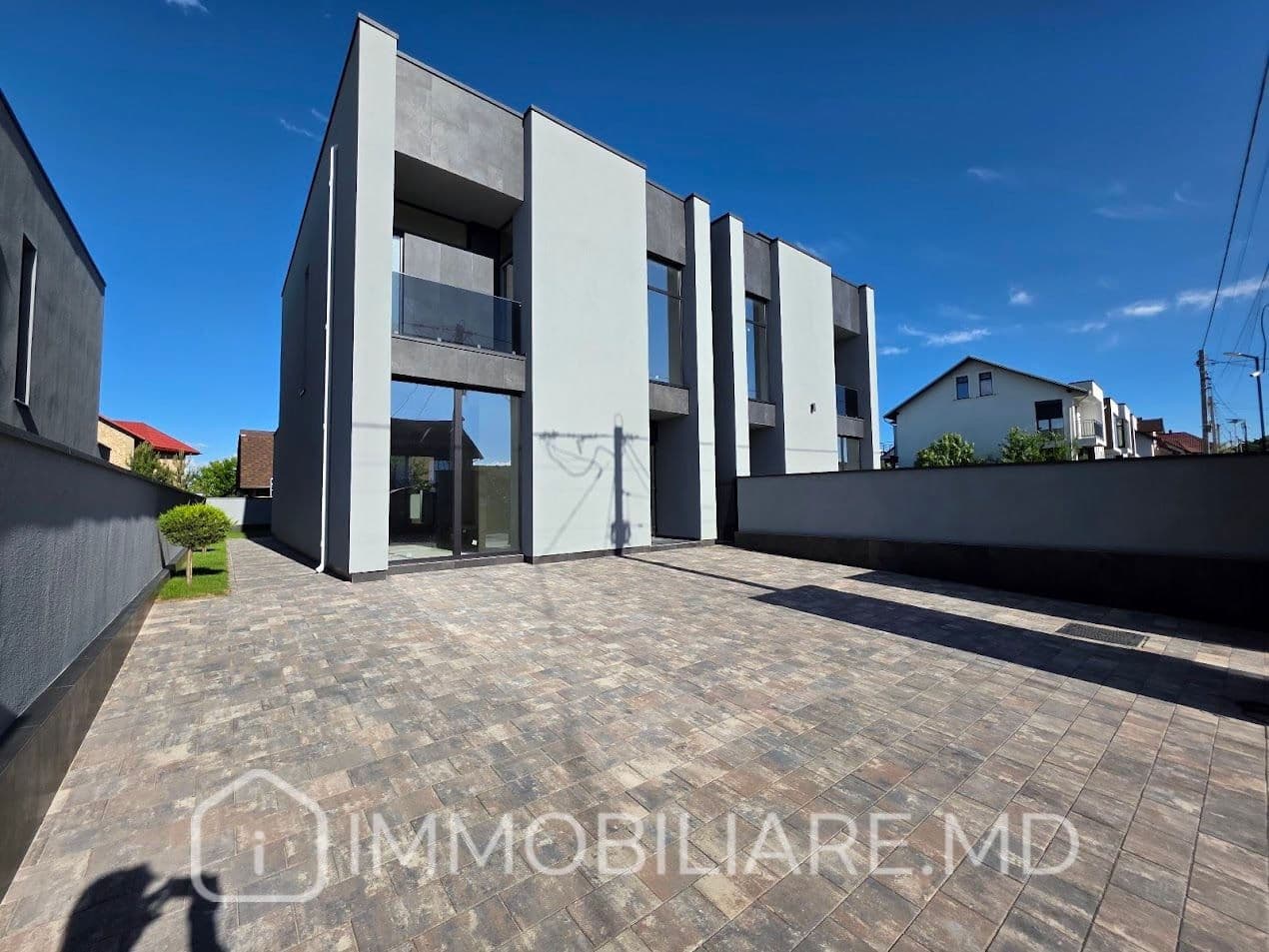 Duplex 150 m² pe teren 4 ari