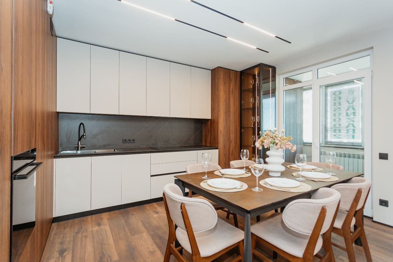 Apartament cu 2 camere, 90 m², 6 etaj