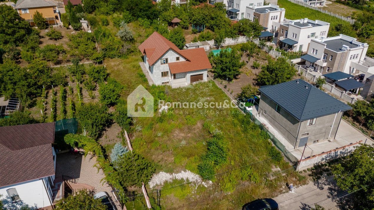 Casă 270 m² pe teren 12 ari