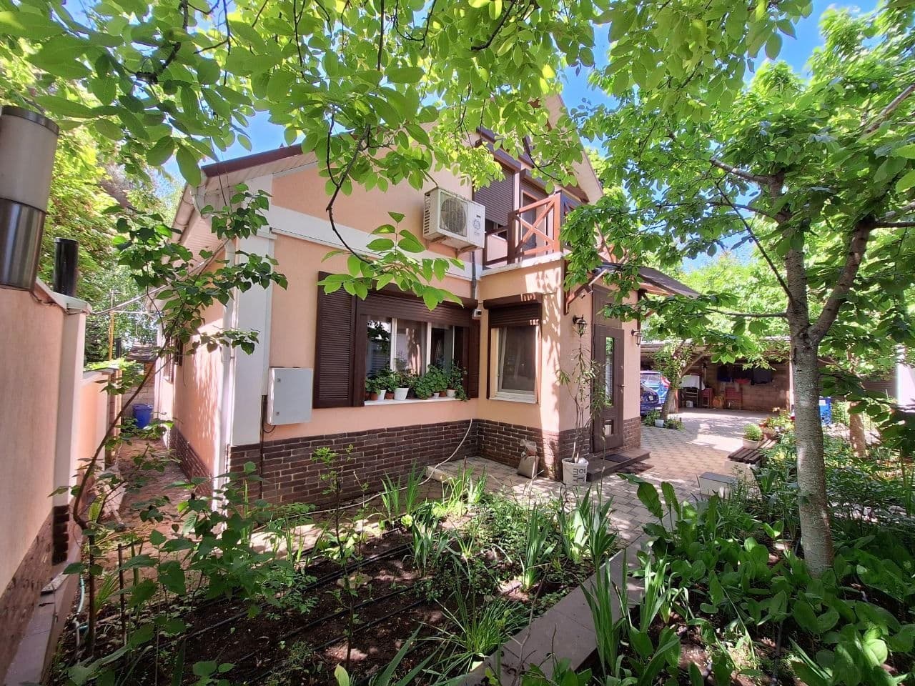 Casă 145 m² pe teren 4 ari